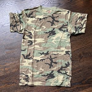 brand new never worn t shirt short sleeve
